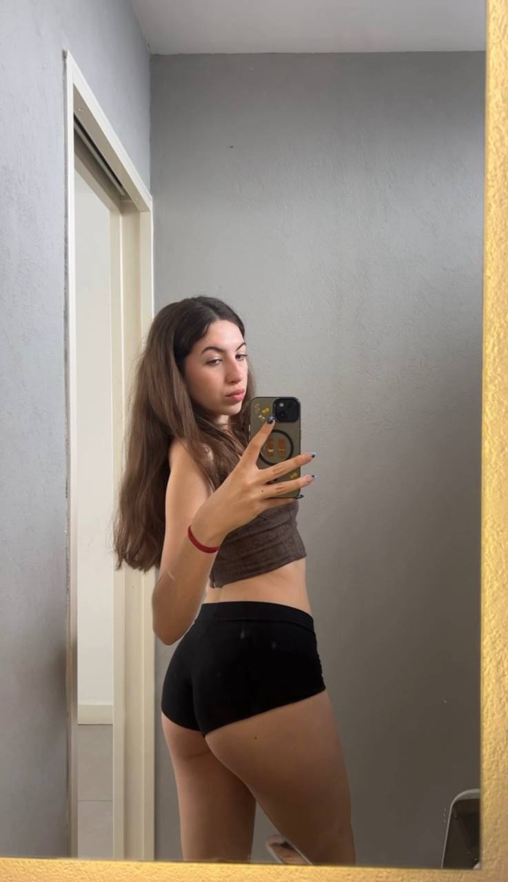 Amber in her underwear in Shijiazhuang