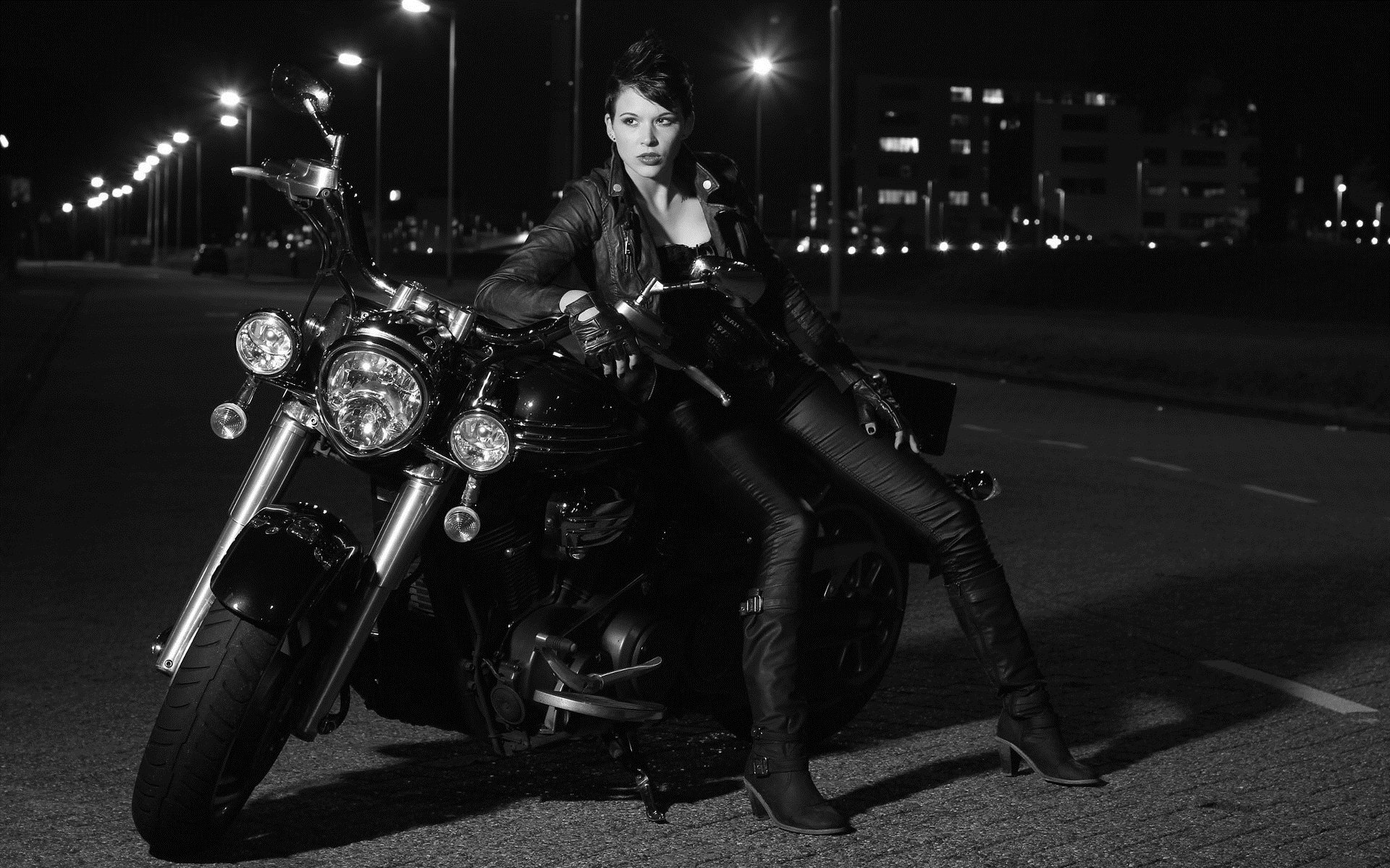 Photo Beautiful girls and motorcycles in Shijiazhuang