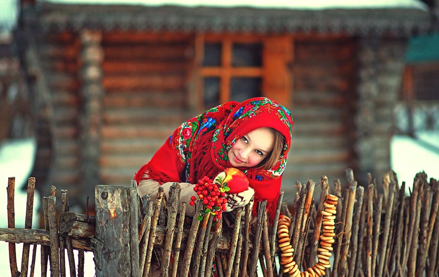 Sexy girl Women in Slavic costumes in Shijiazhuang