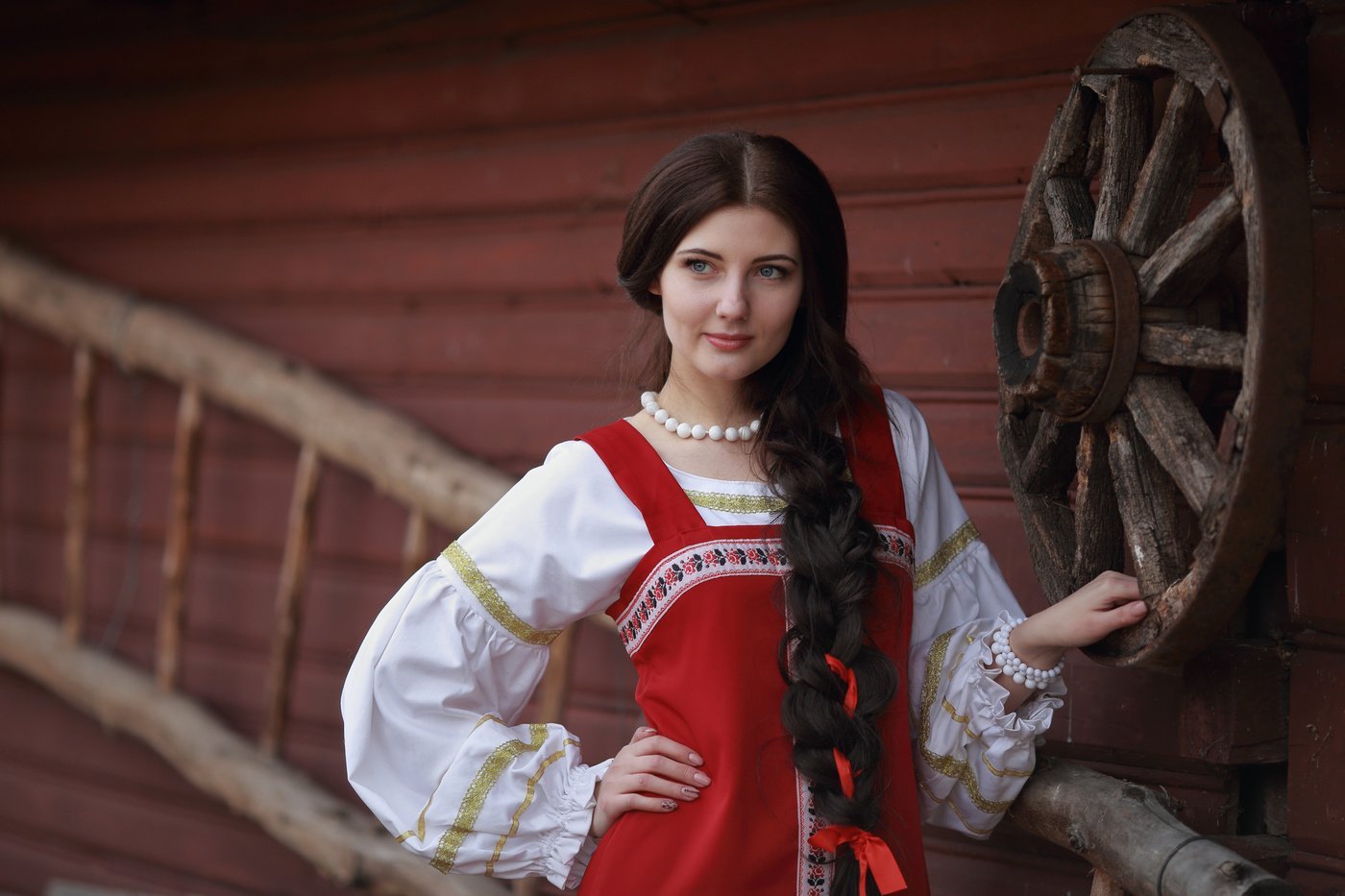 Girls in Slavic costumes in Shijiazhuang