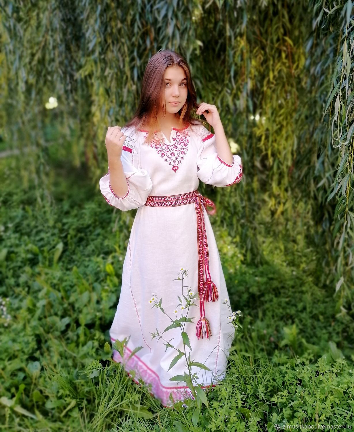 Girl Girls in Slavic costumes in Shijiazhuang
